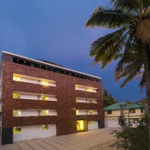 Summit Hampton Thekkady